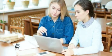 Why Academic Guidance Plays a Key Role in UK Student Success