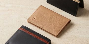 Slim vs Traditional Wallets – Why Card Holders Are Taking Over