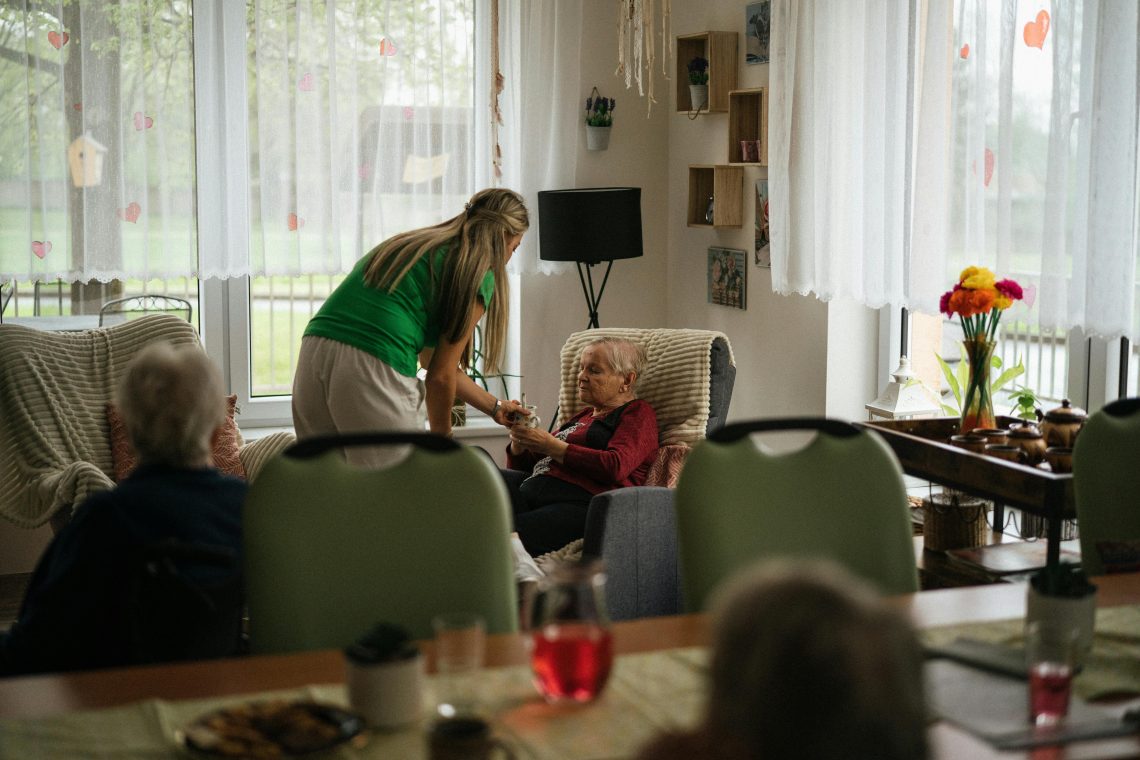 How Adult Children Can Compare Assisted Living Communities With Confidence
