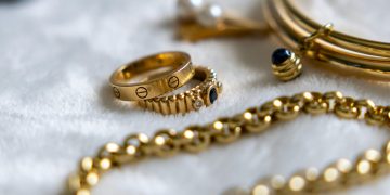 Luxury Gold Jewelry Best Buyers Ready to Purchase Today