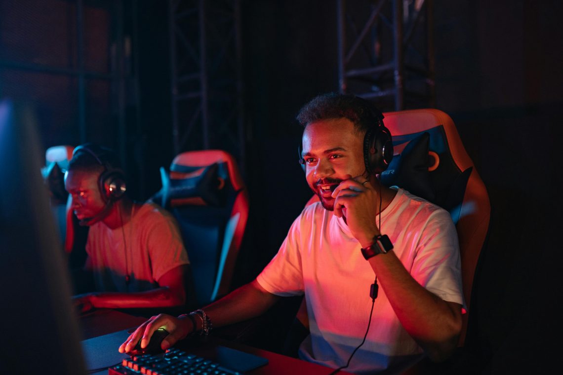 The Evolution of Microphone Technology in Gaming