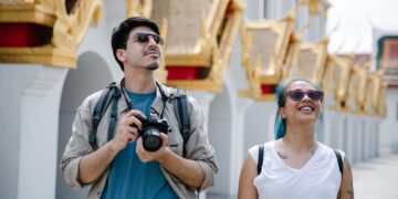 Common Tourist Scams and How to Avoid Them 
