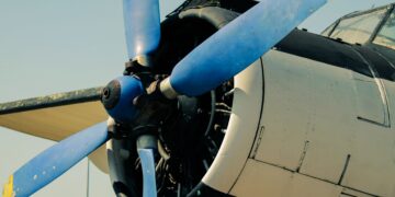 5 Tips on When to Repair Aircraft Parts vs. Replace Them