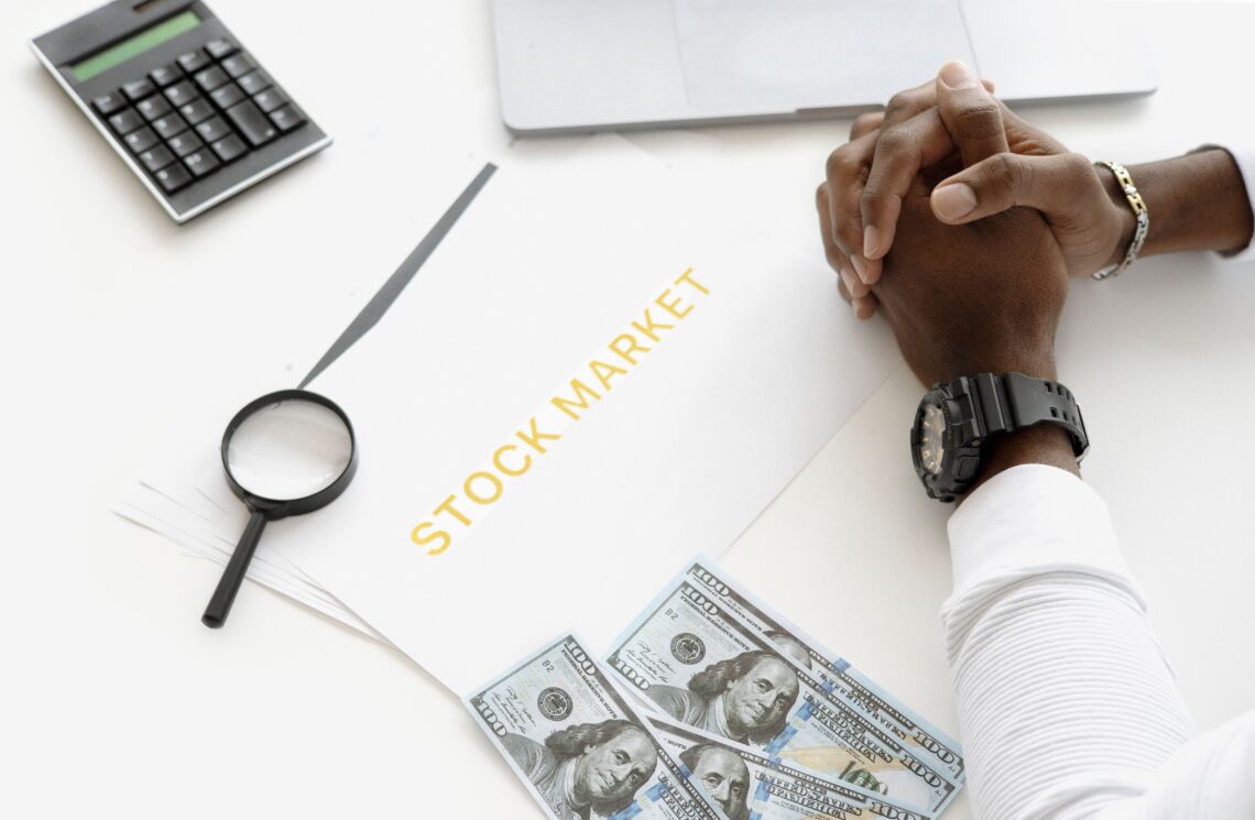 Index Funds vs. Actively Managed Funds: Which Is Right for You?